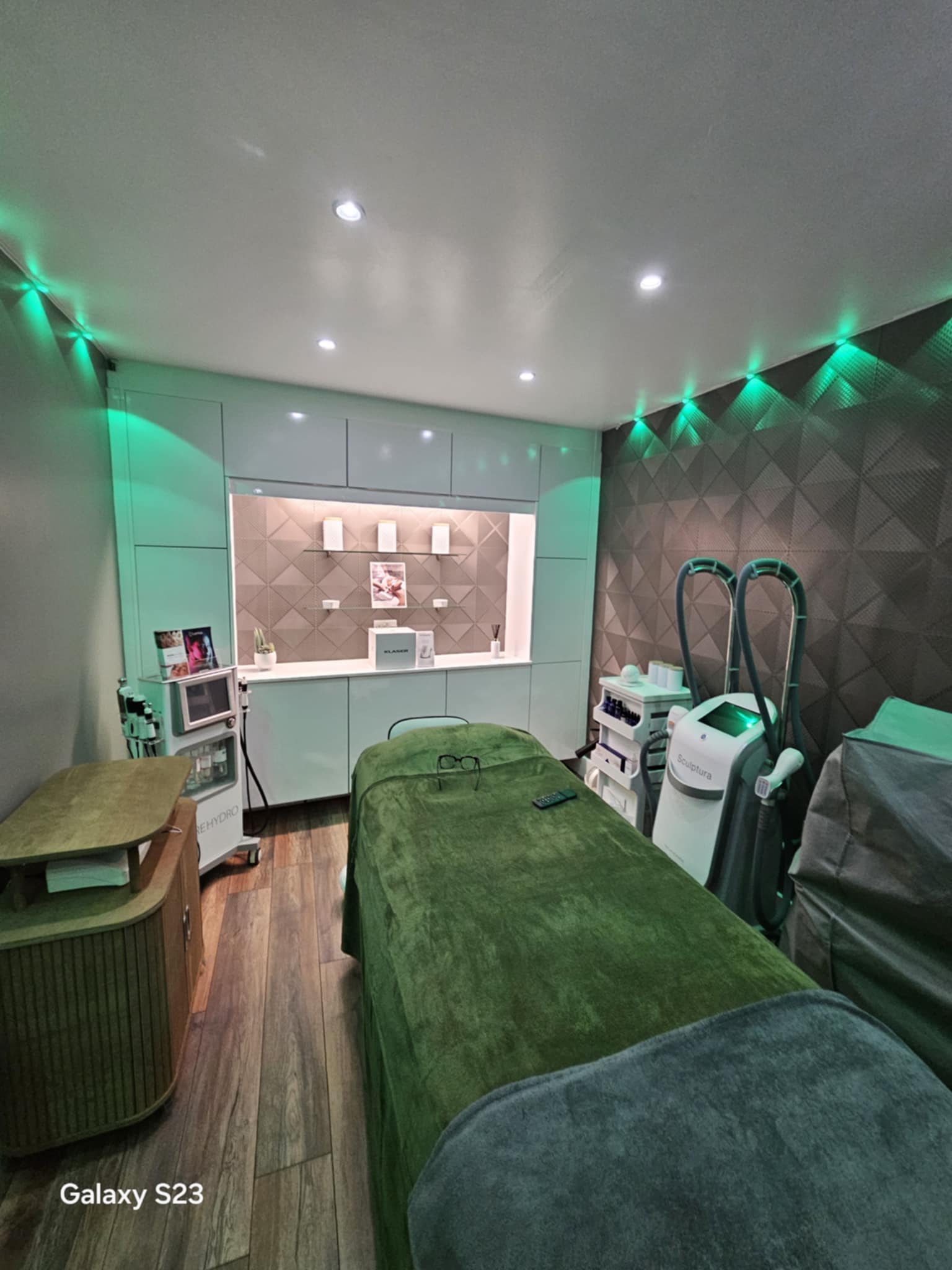 Salon1